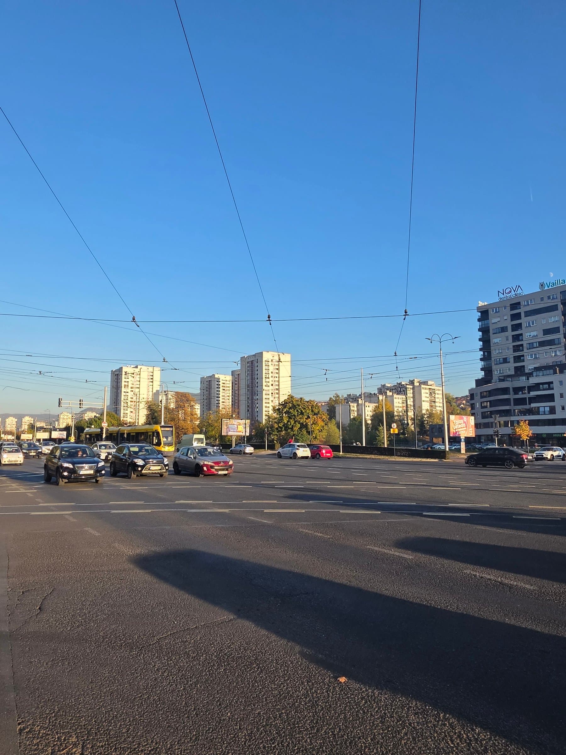 Krov stambene zgrade - Otoka - Raskrsnica Alipasin Most